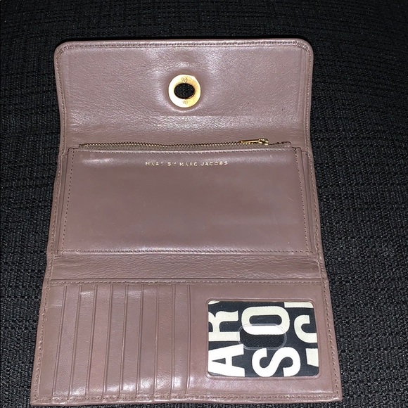 Marc Jacobs wallet